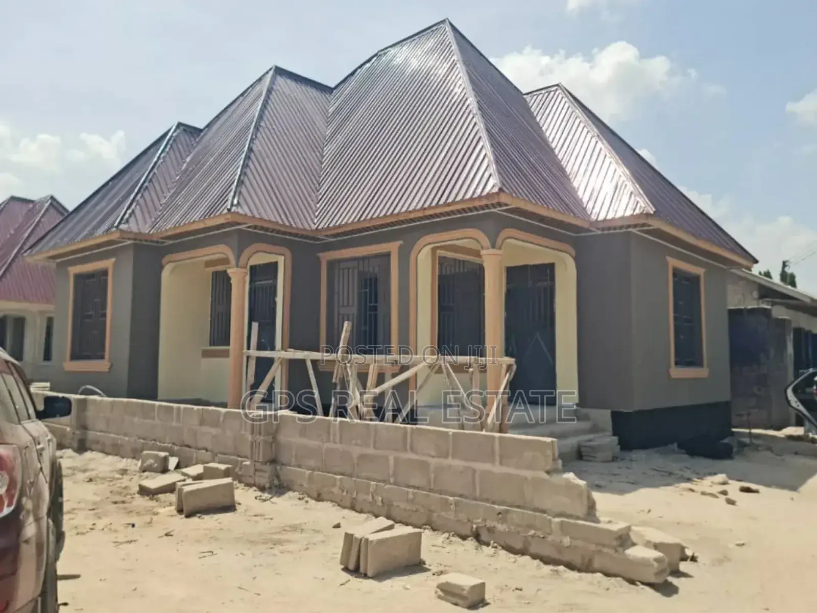 3bdrm House in Chamazi Mfenesini, Kinondoni for sale in Kinondoni