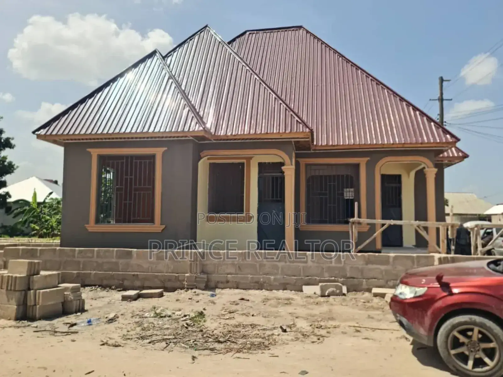 3bdrm House in Chamazi Mfenesini, Kinondoni for sale in Kinondoni