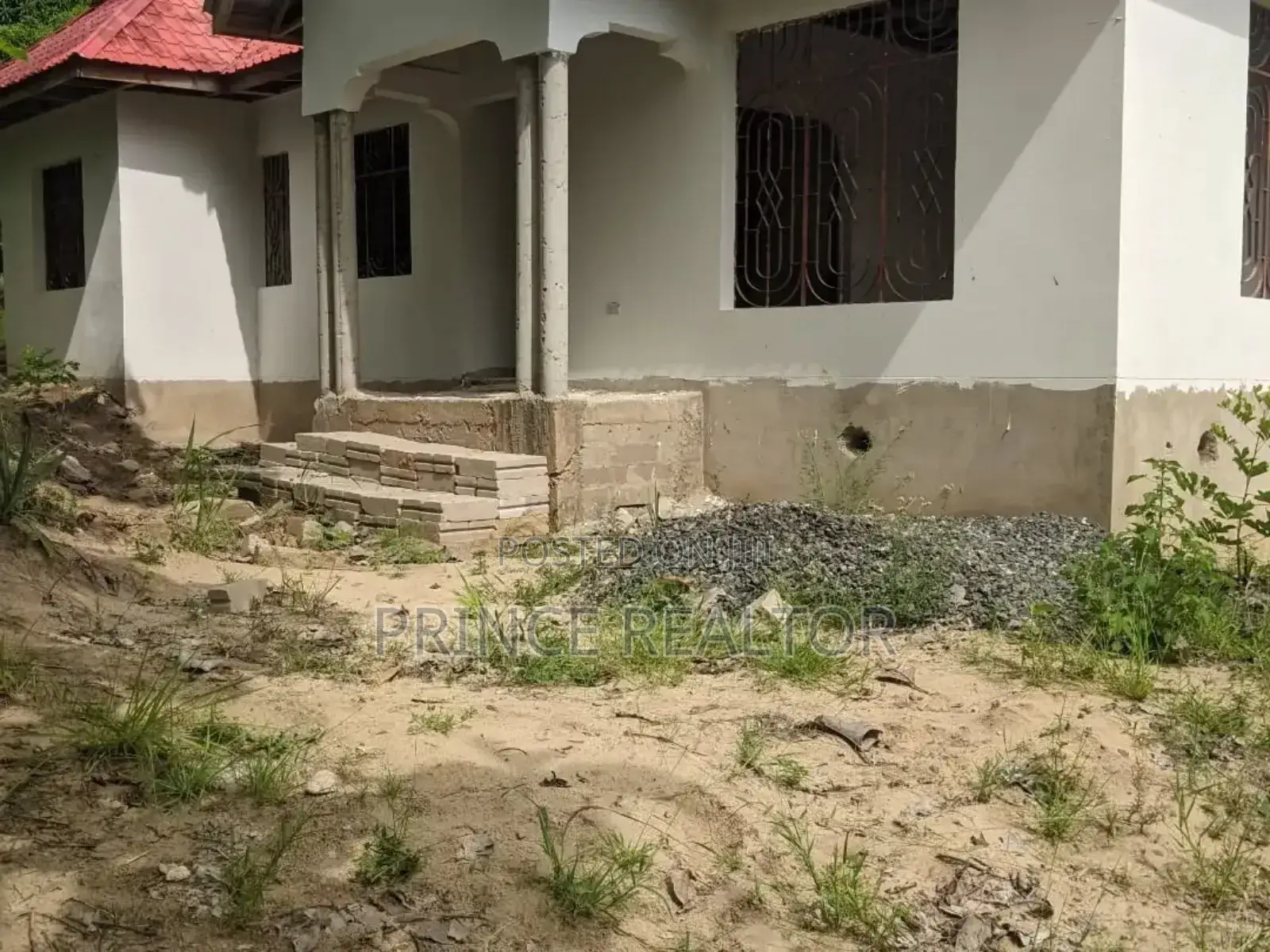 4bdrm House in Mbezi Msumi, Kinondoni for sale in Kinondoni