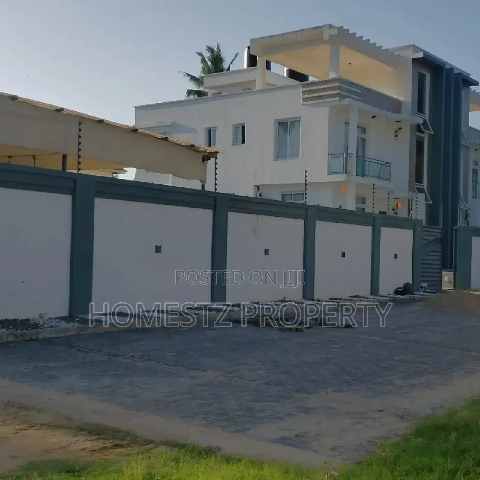 Mini Flat in Mbezi Beach, Kinondoni for sale in Kinondoni