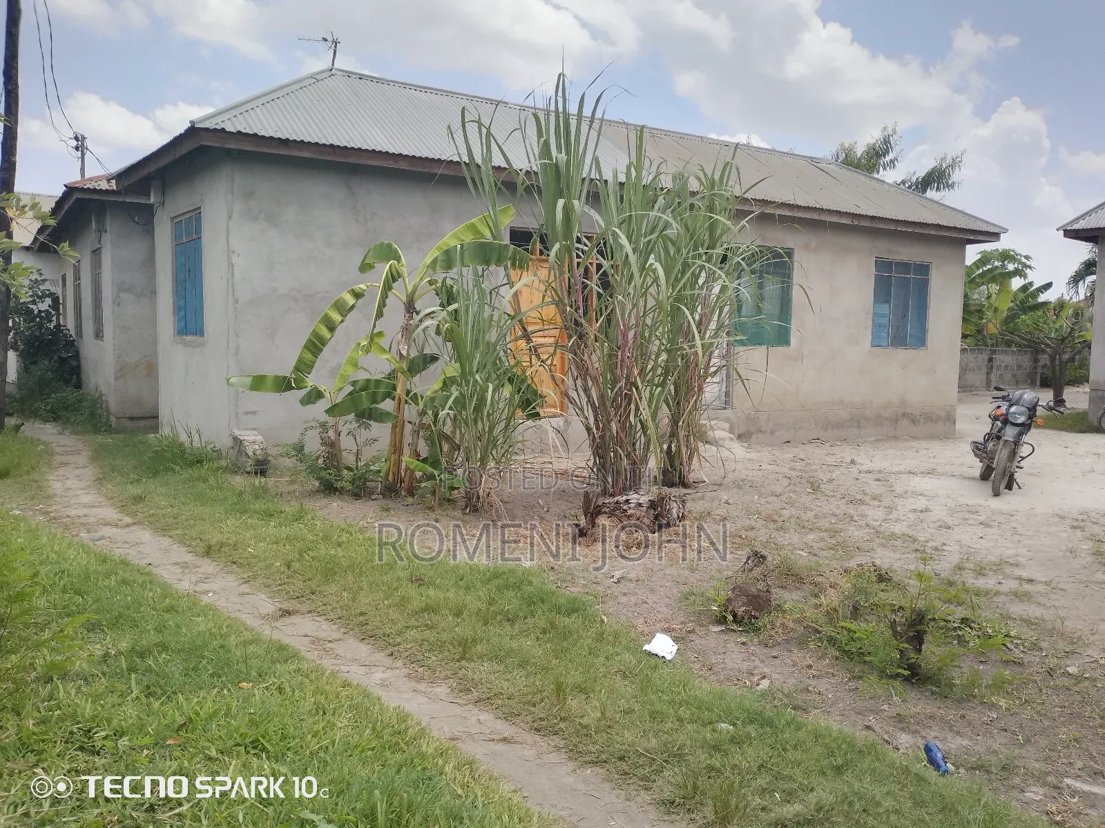 6bdrm Apartment in Tanzania Daresalaam, Ilala for sale in Ilala