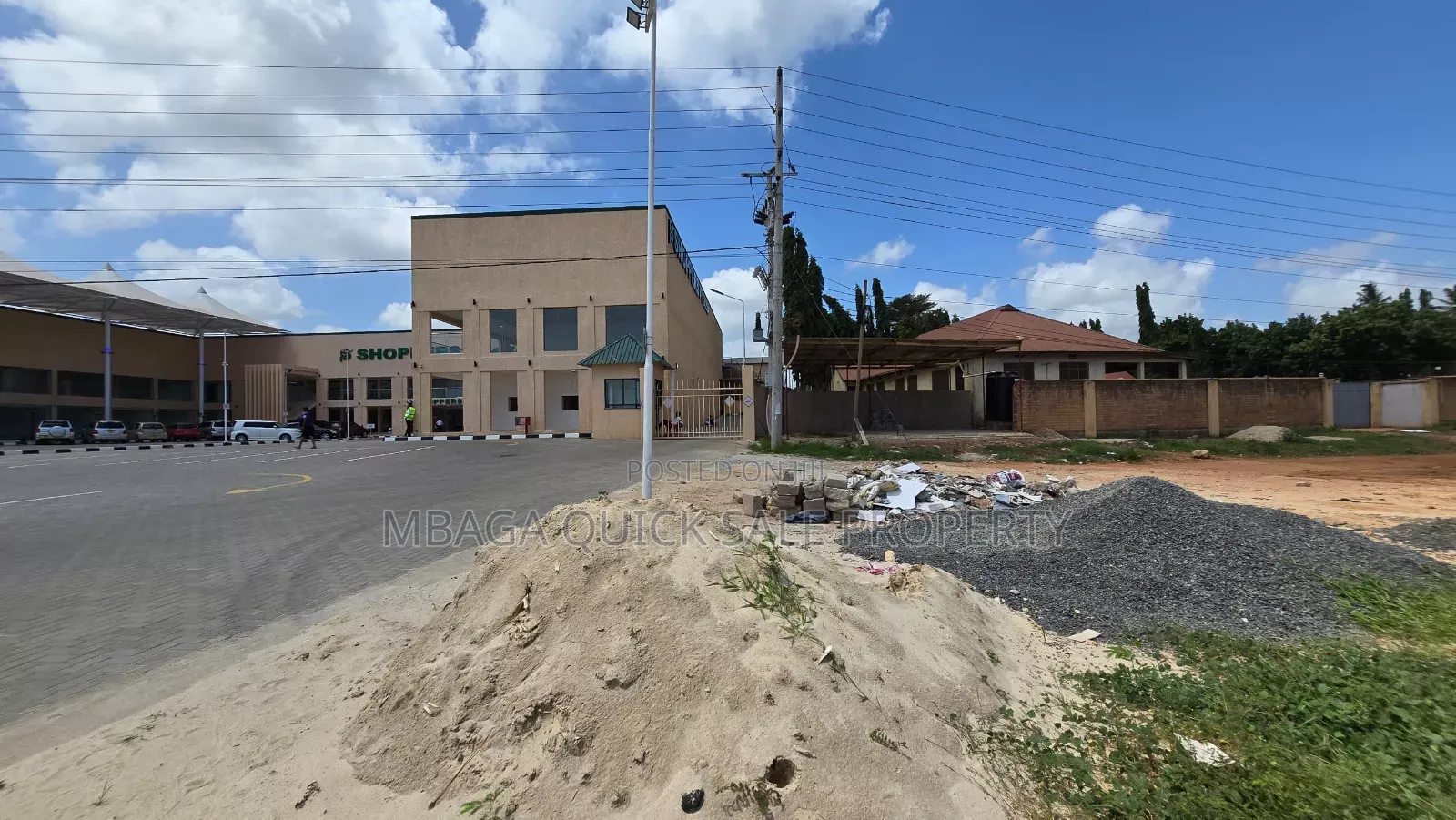 Plot for Sale at Mbezi Beach Near Shoppers Plaza in Mbezi Beach
