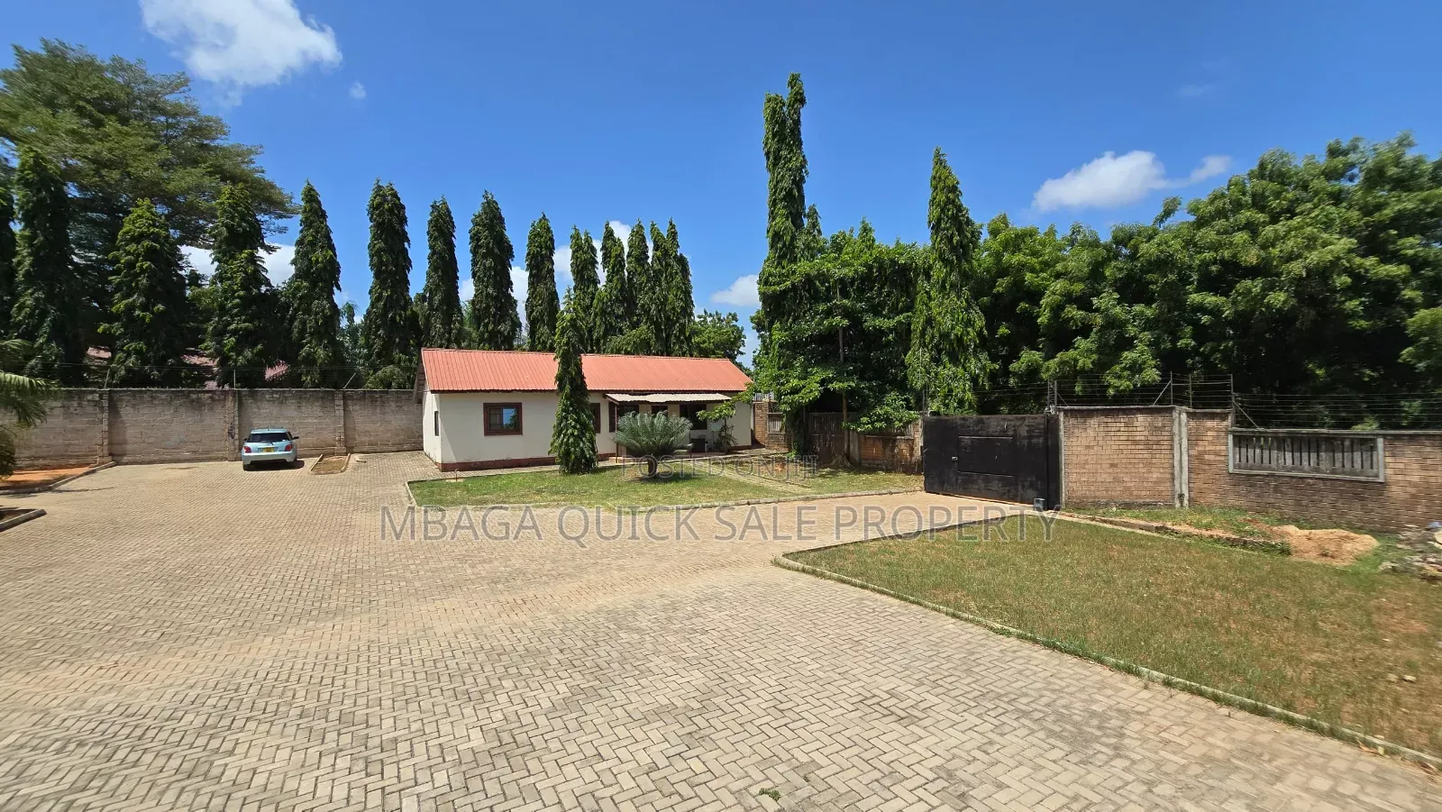 Plot for Sale at Mbezi Beach Near Shoppers Plaza in Mbezi Beach