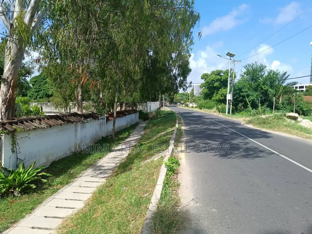 Plot for Sale Morocco Kinondoni Uporoto in Kinondoni