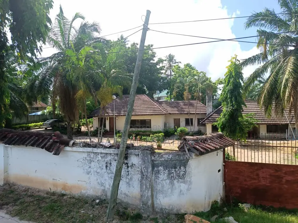 Plot for Sale Morocco Kinondoni Uporoto in Kinondoni