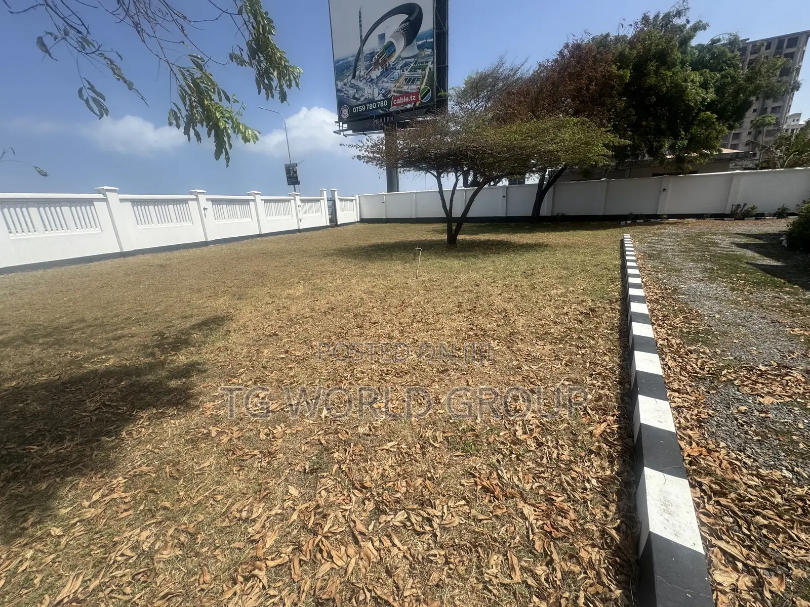 6bdrm Bungalow in Upanga West Near, Kinondoni for sale in Kinondoni