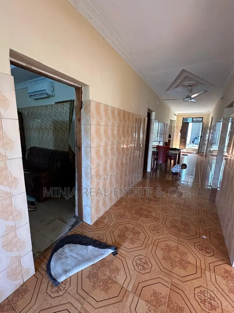 6bdrm House in Central for sale in Central