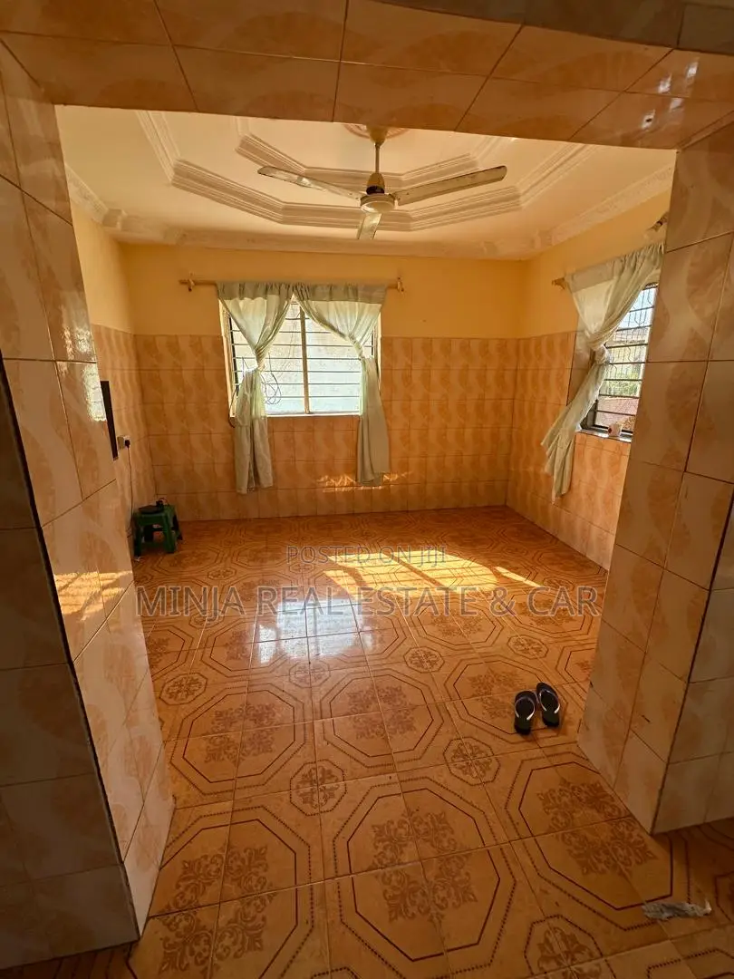 6bdrm House in Central for sale in Central