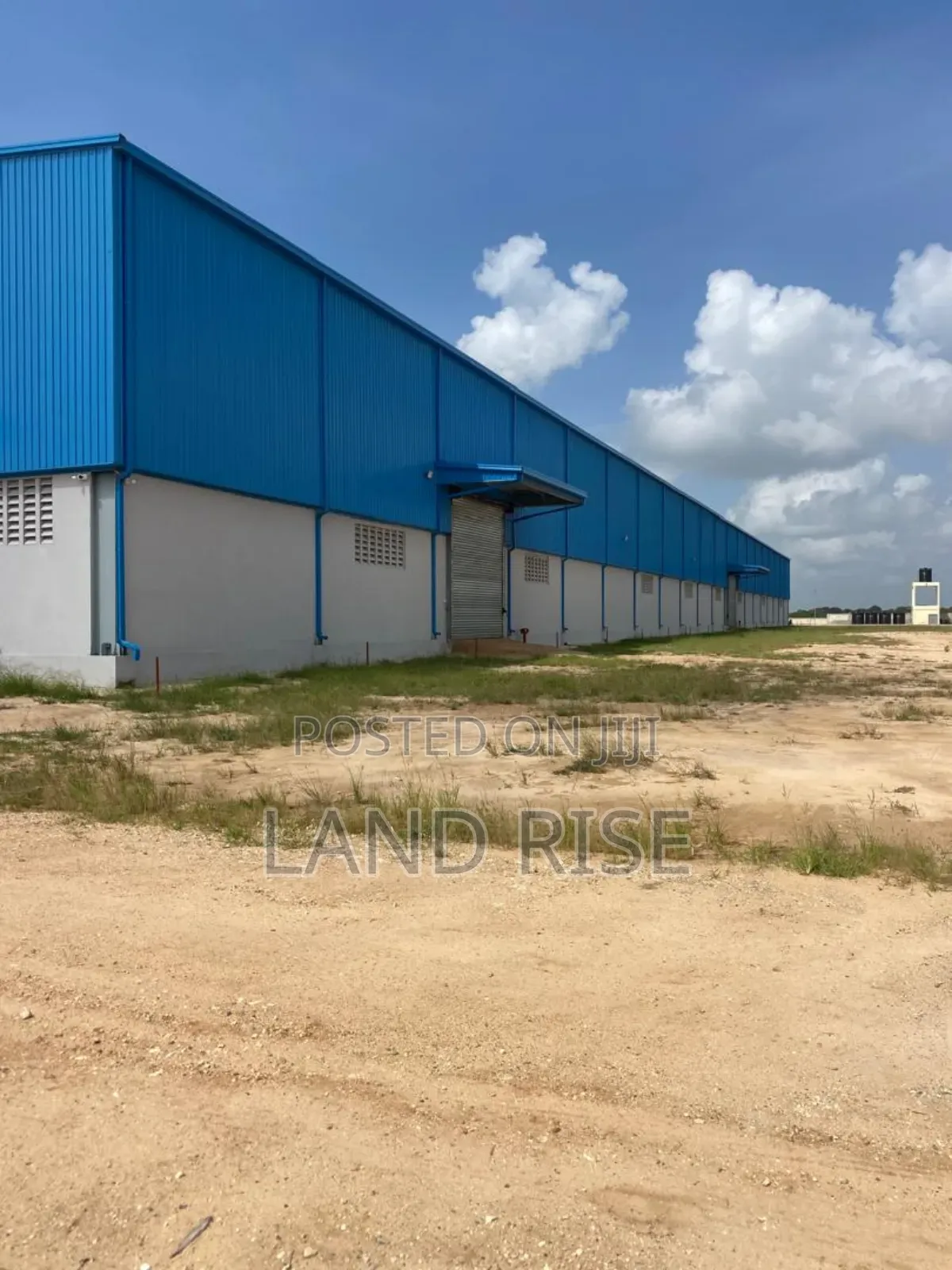 2400 Warehouse in Kibaha in Maili Mmoja