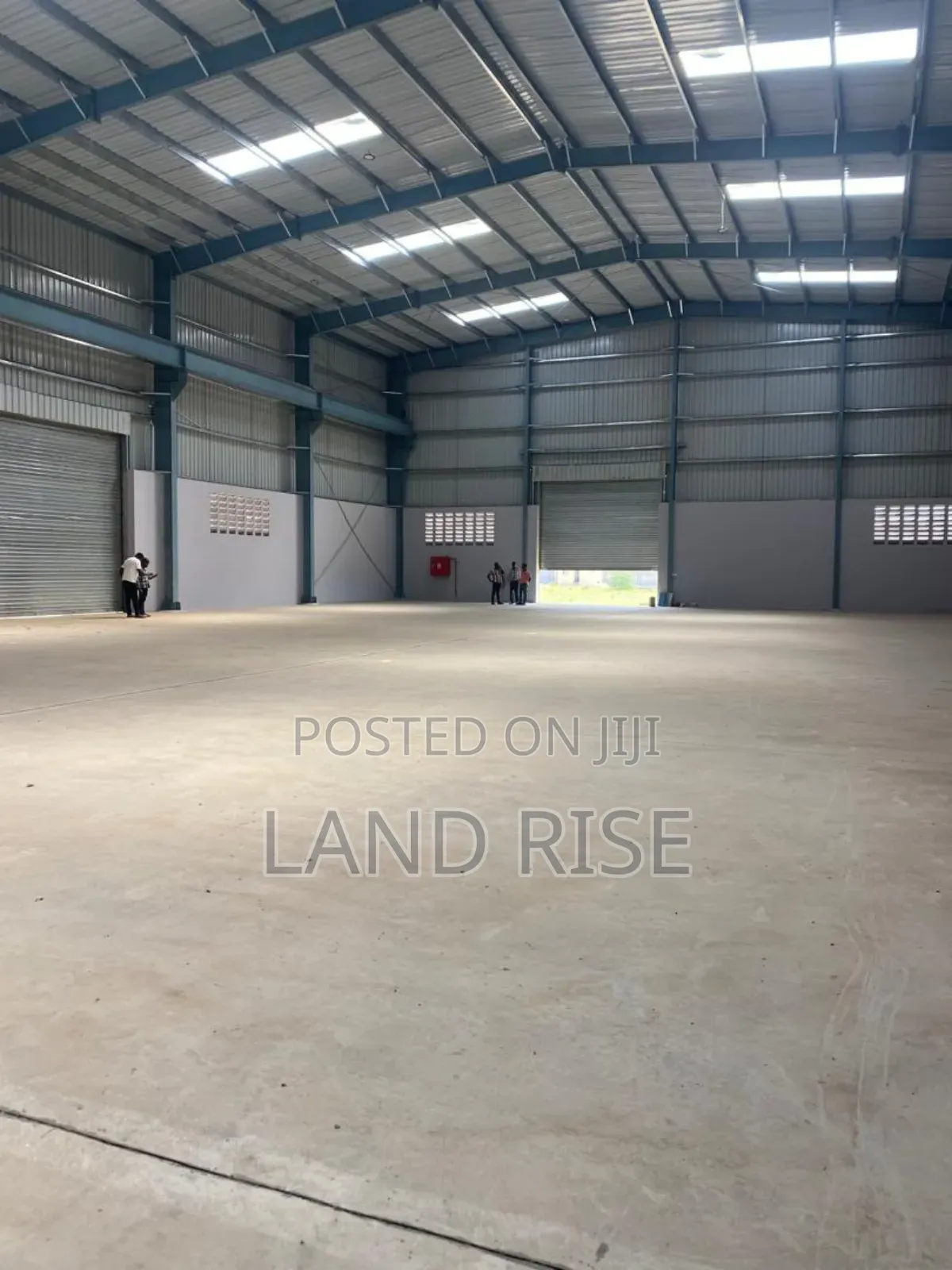 2400 Warehouse in Kibaha in Maili Mmoja