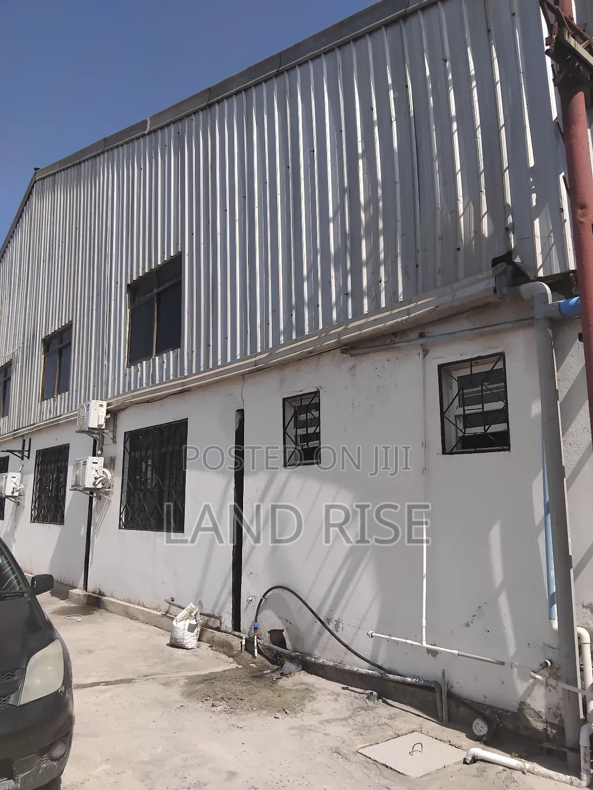 1400 SQM Warehouse in Tegeta in Kawe