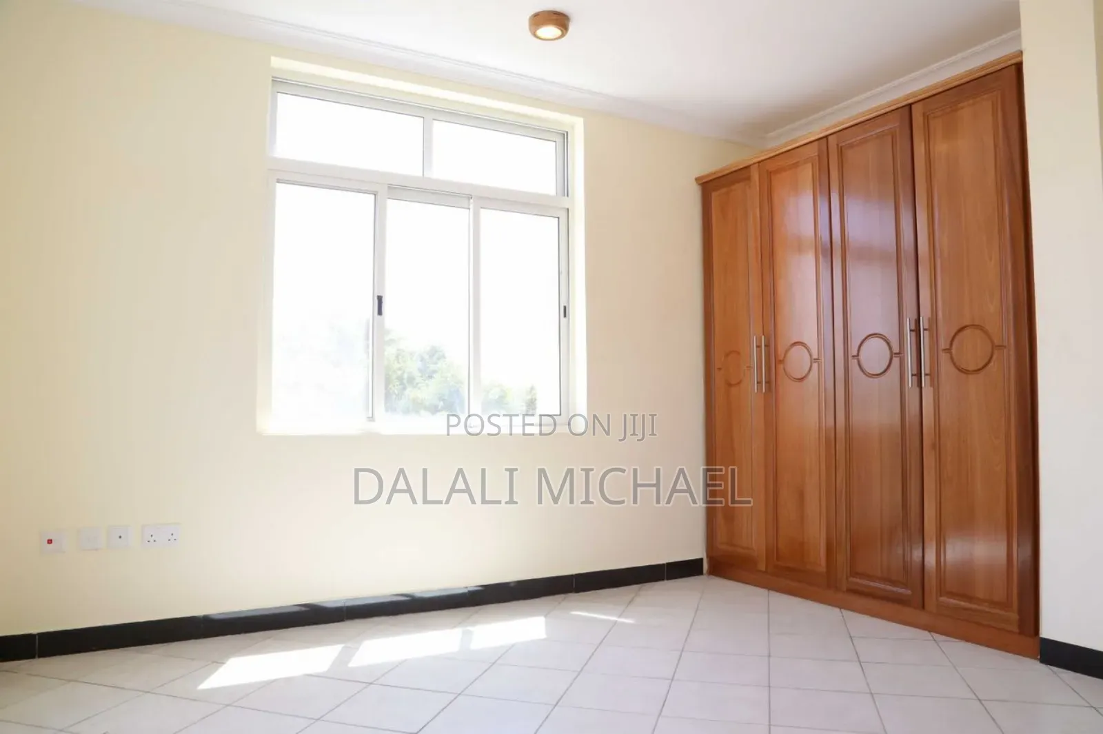 3bdrm Apartment in Mbezibeach for sale in Mbezi Beach