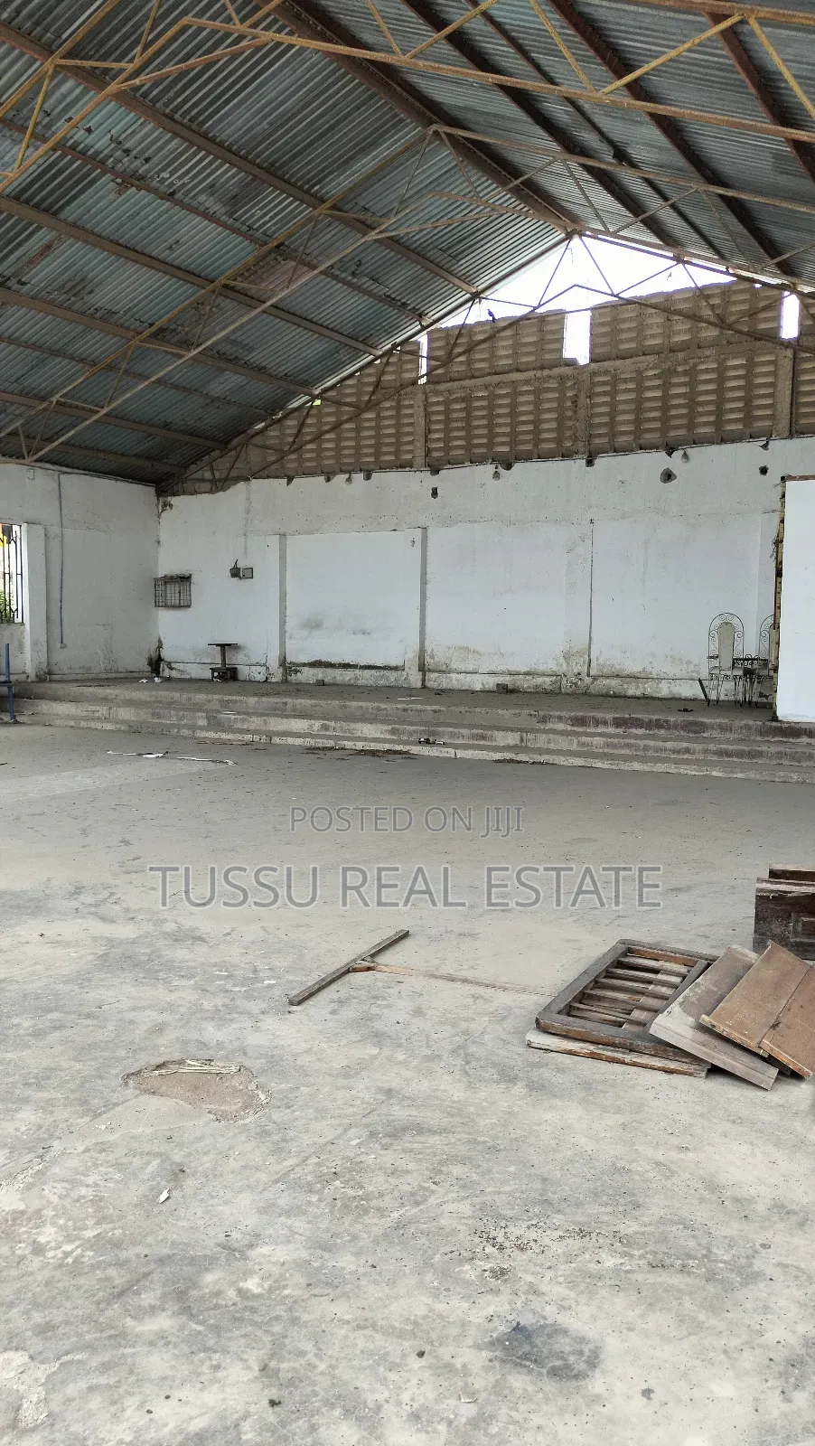 Warehouse for Rent Mbezibeach Makonde in Kinondoni