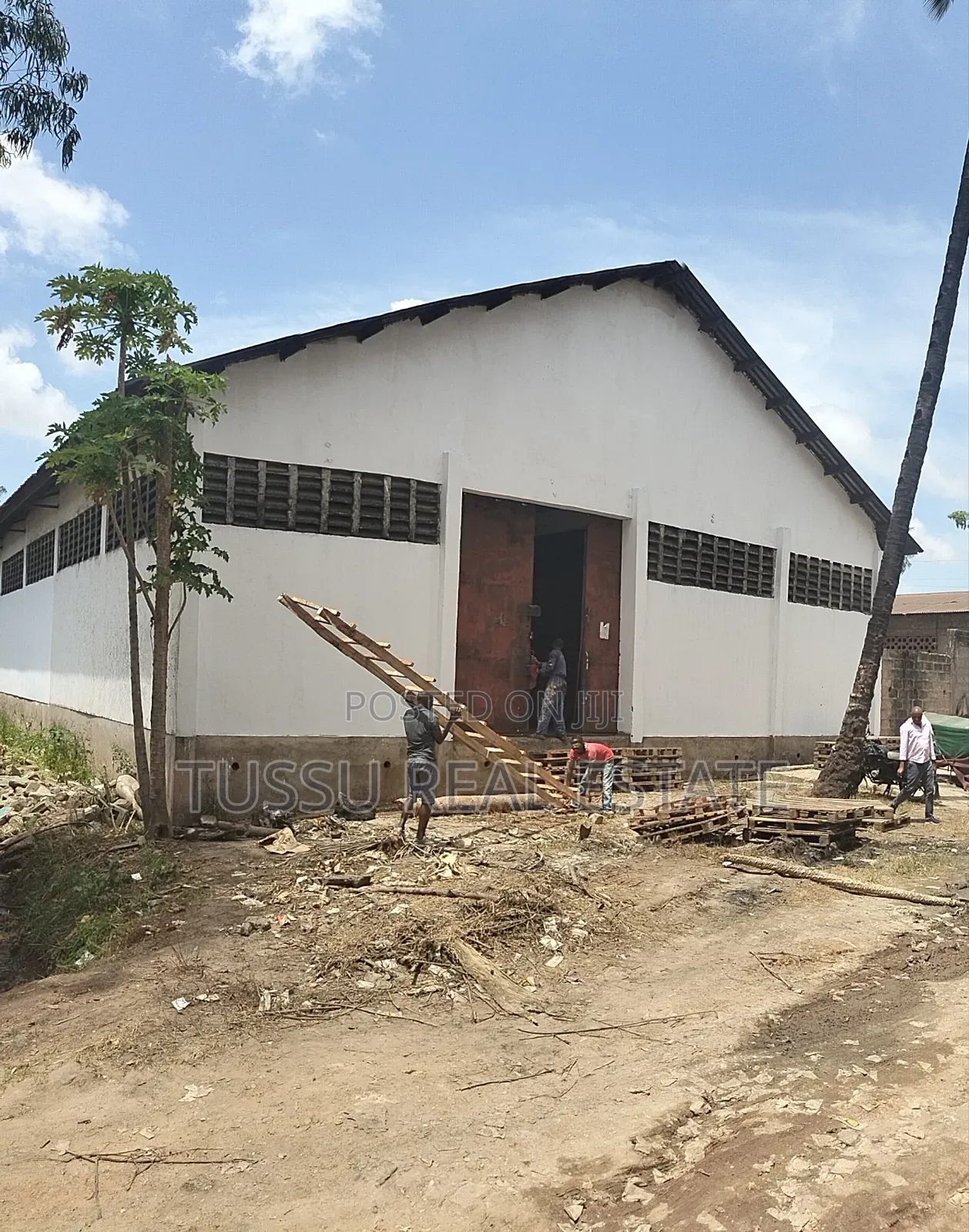 Ware House for Rent Mbezibeach DSM in Kinondoni