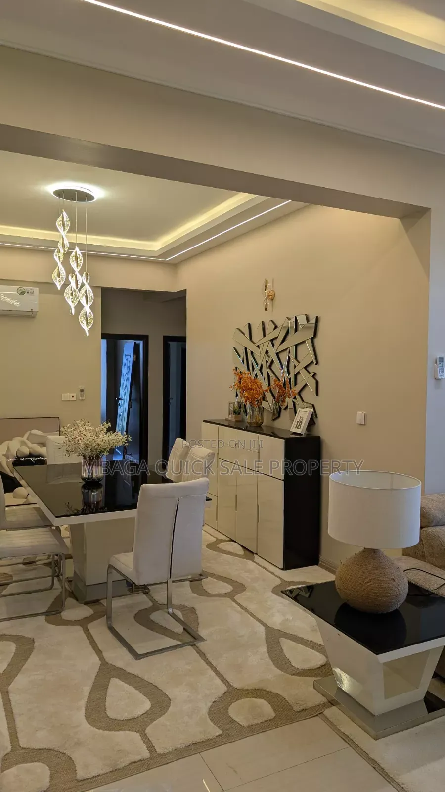 3bdrm Apartment in Oyster Bay for sale in Oyster Bay