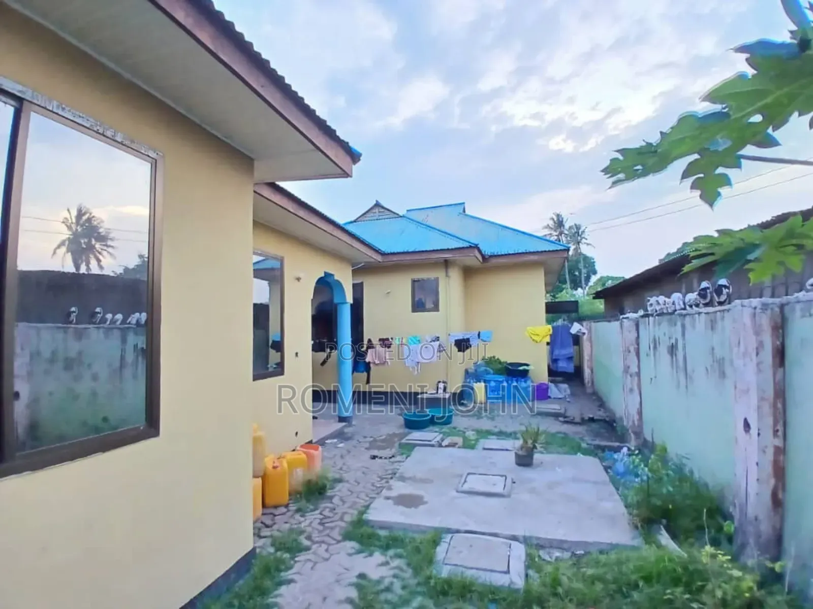 5bdrm Apartment in Tanzania Daresalaam, Ilala for sale in Ilala