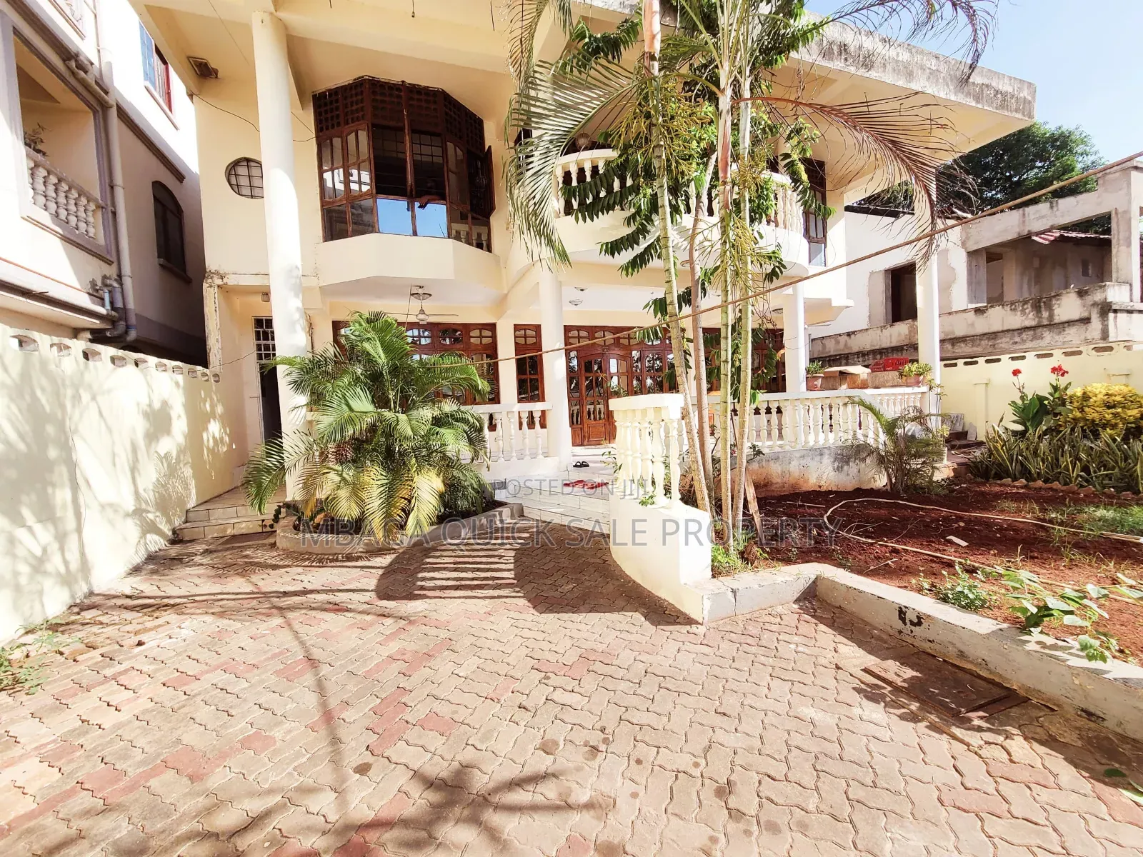 5bdrm House in Msasani for sale in Msasani