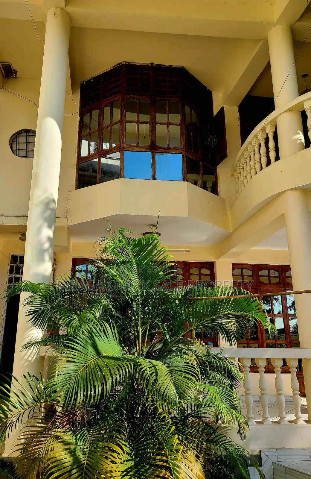 5bdrm House in Msasani for sale in Msasani