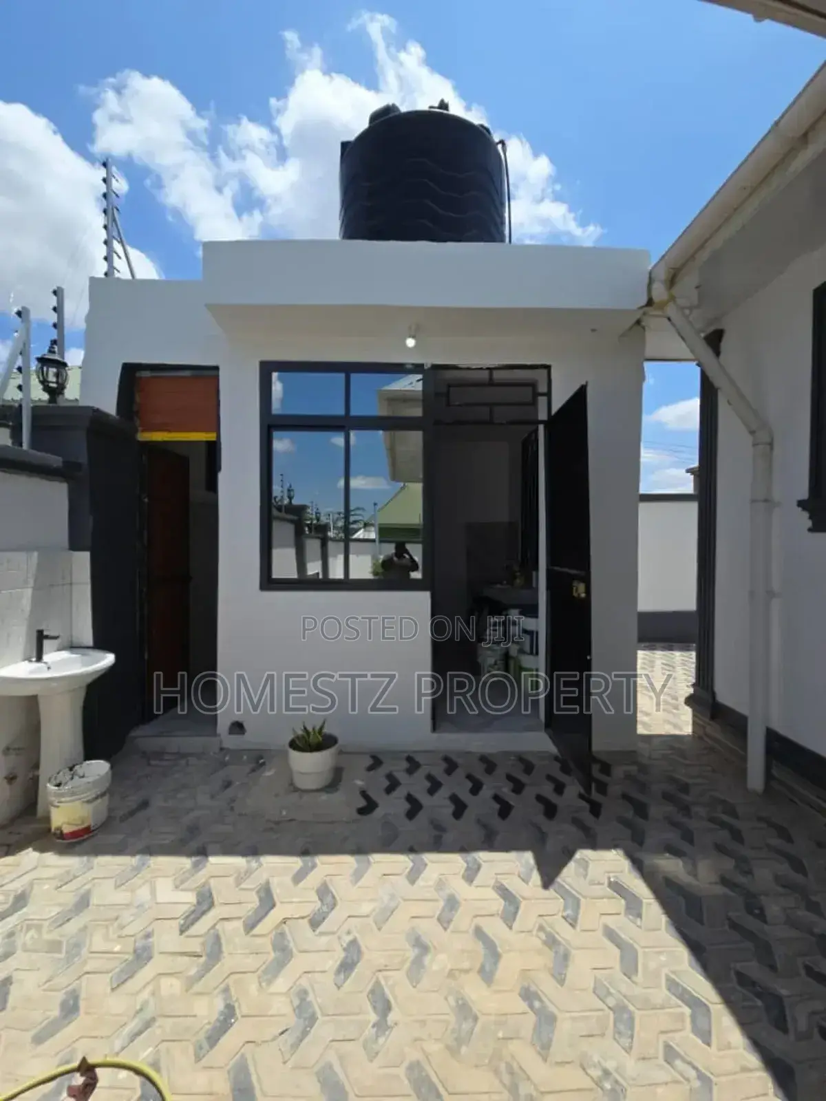 3bdrm House in Mbezi Mwisho, Kinondoni for sale in Kinondoni