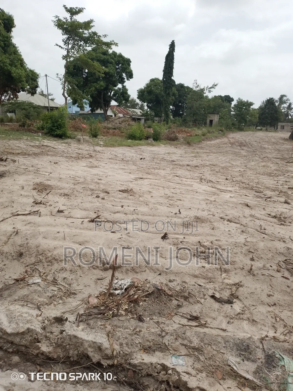 Kiwanja Kinauzwa Milioni 3.4 Ukonga Viwege. in Ilala
