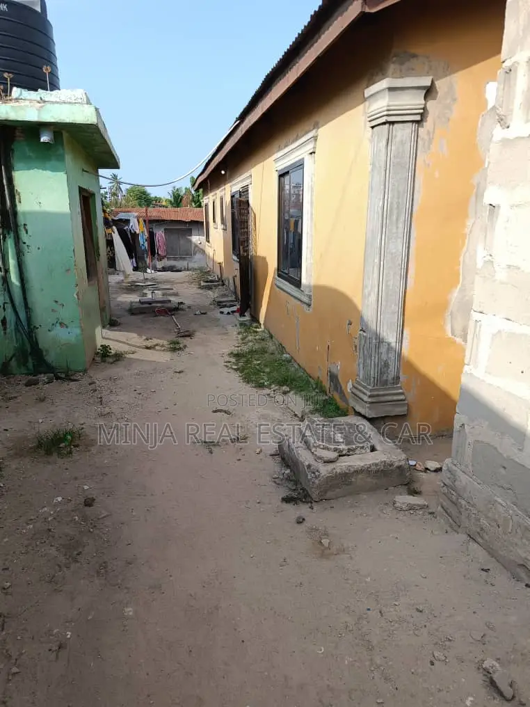 Two Plots Connected for Sale in Kijitonyama in Kijitonyama