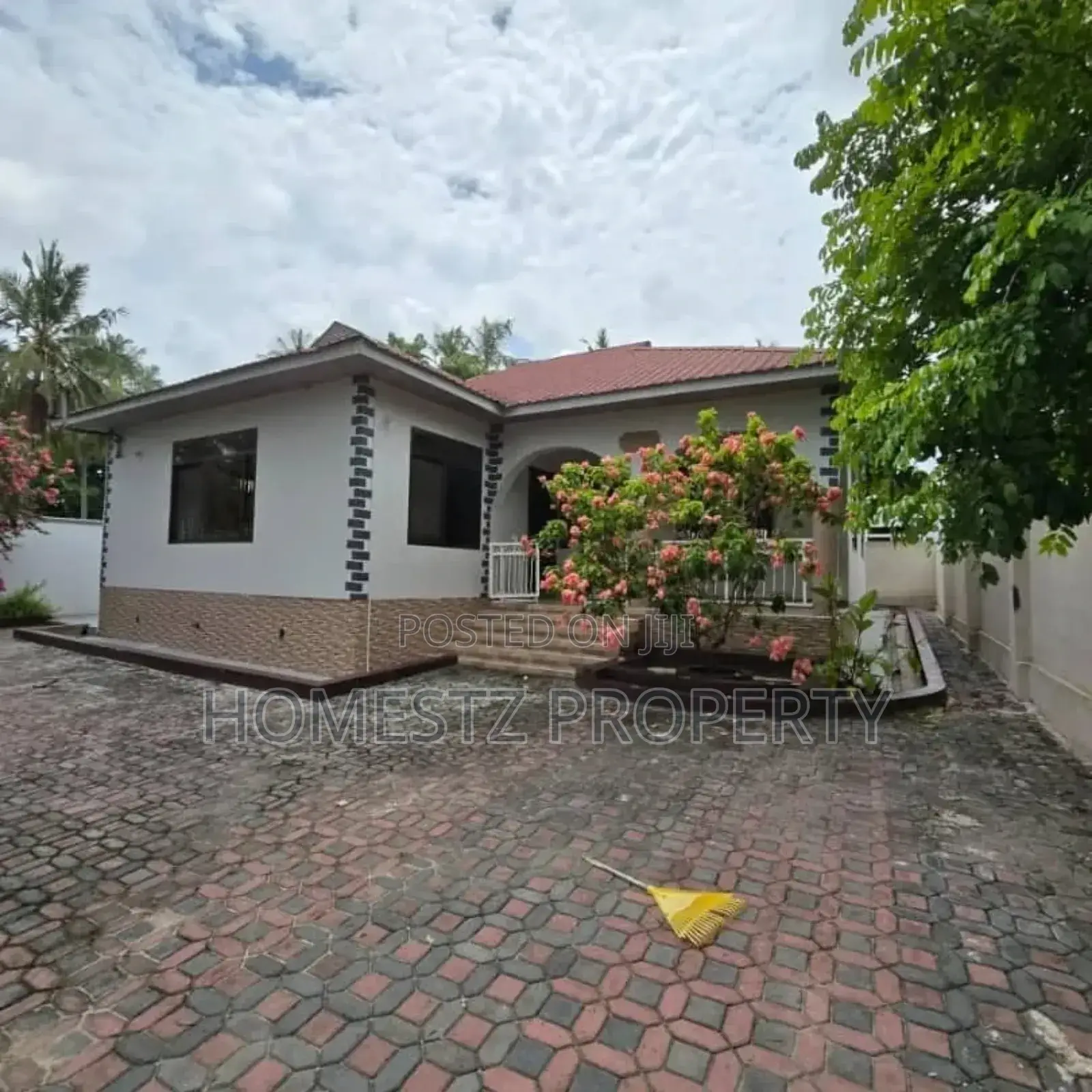 4bdrm House in Bunju B, Kinondoni for sale in Kinondoni