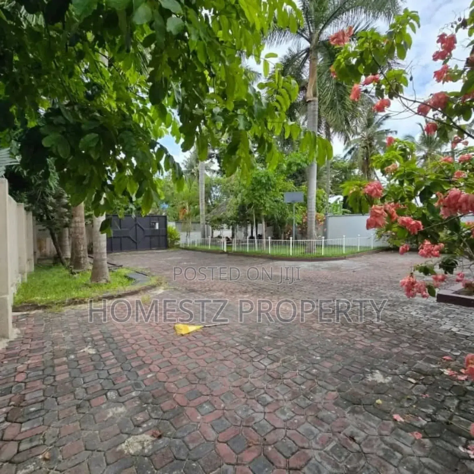 4bdrm House in Bunju B, Kinondoni for sale in Kinondoni