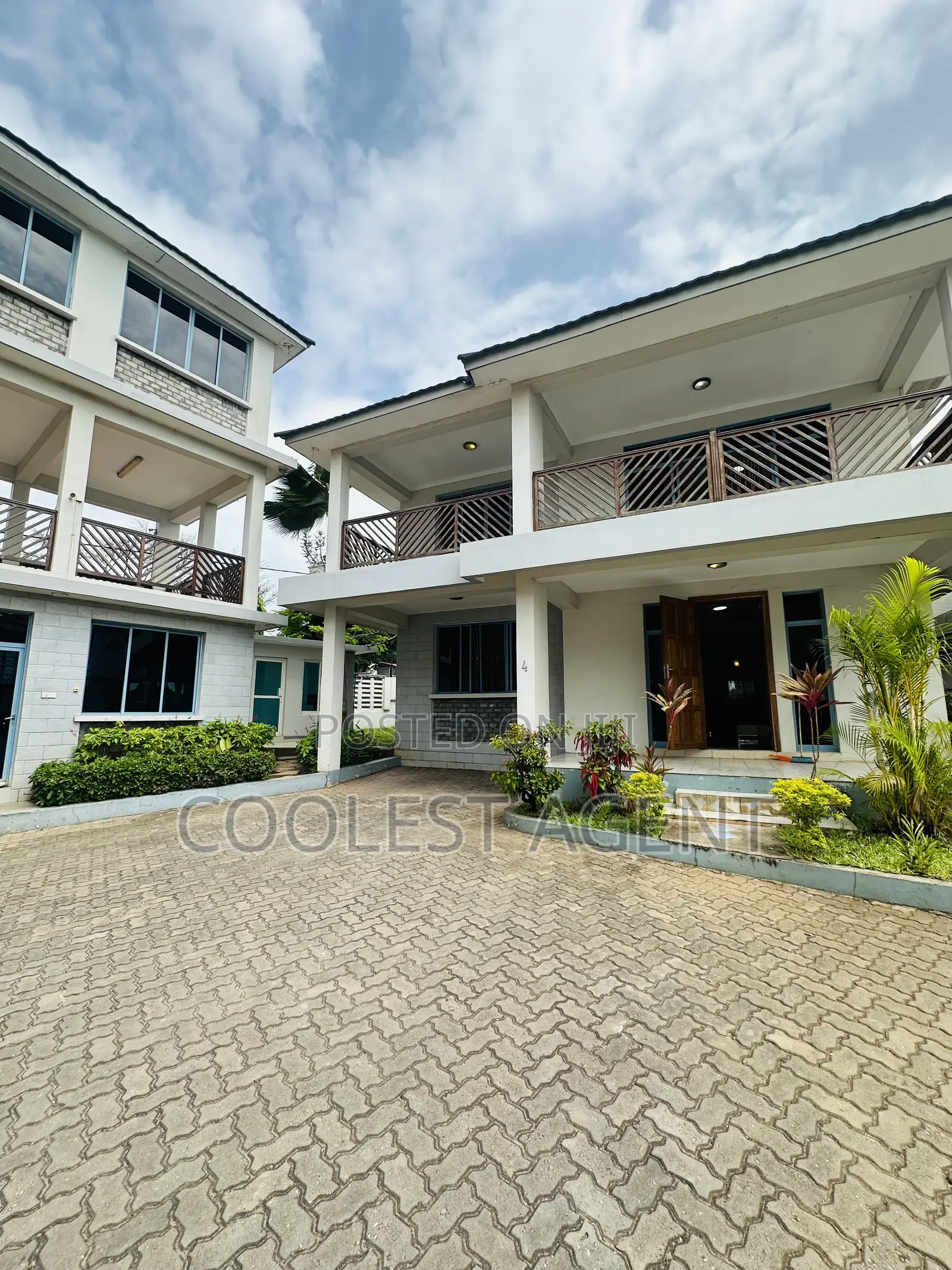 Furnished 3bdrm Villa in Masaki, Kinondoni for rent in Kinondoni