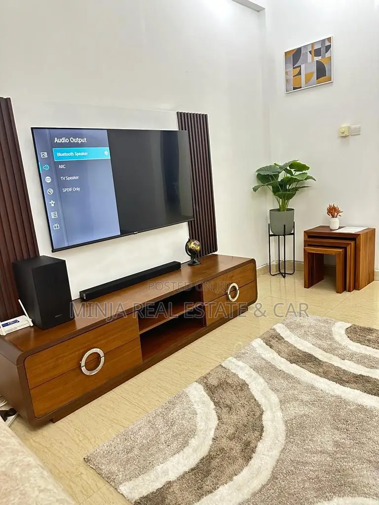 Furnished 4bdrm Apartment in Oyster Bay for rent in Oyster Bay