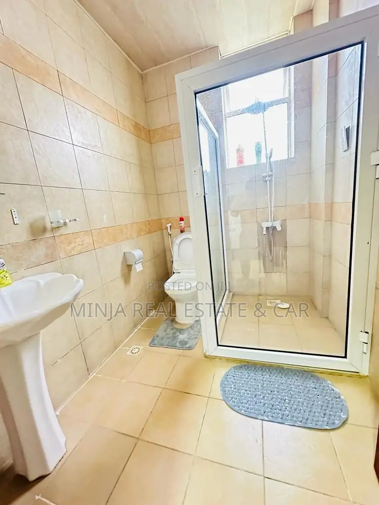 Furnished 4bdrm Apartment in Oyster Bay for rent in Oyster Bay