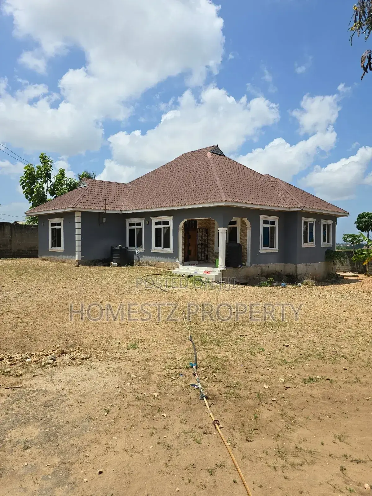 3bdrm House in Made Mikoro, Kinondoni for sale in Kinondoni