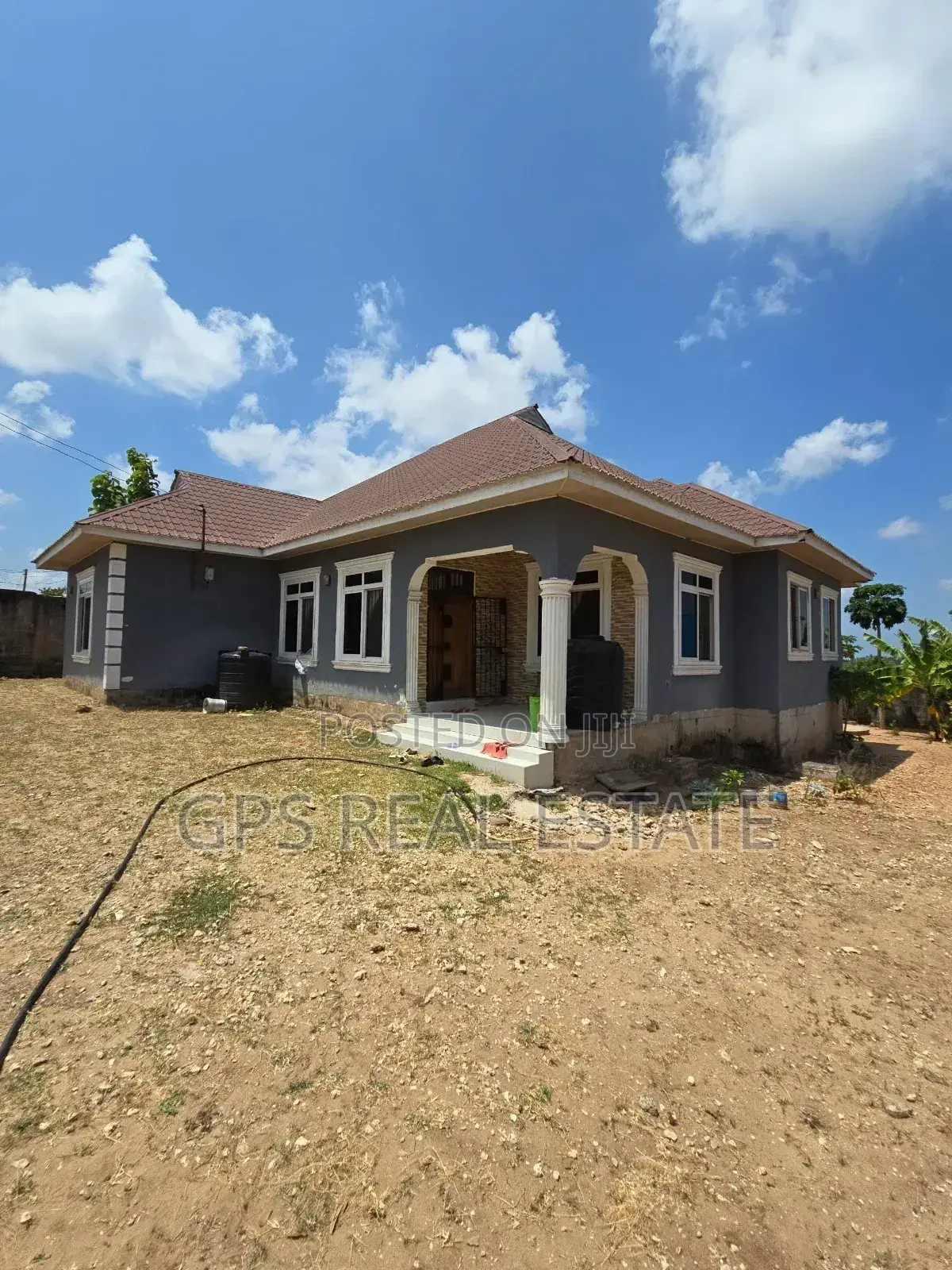 3bdrm House in Made Mikoro, Kinondoni for sale in Kinondoni