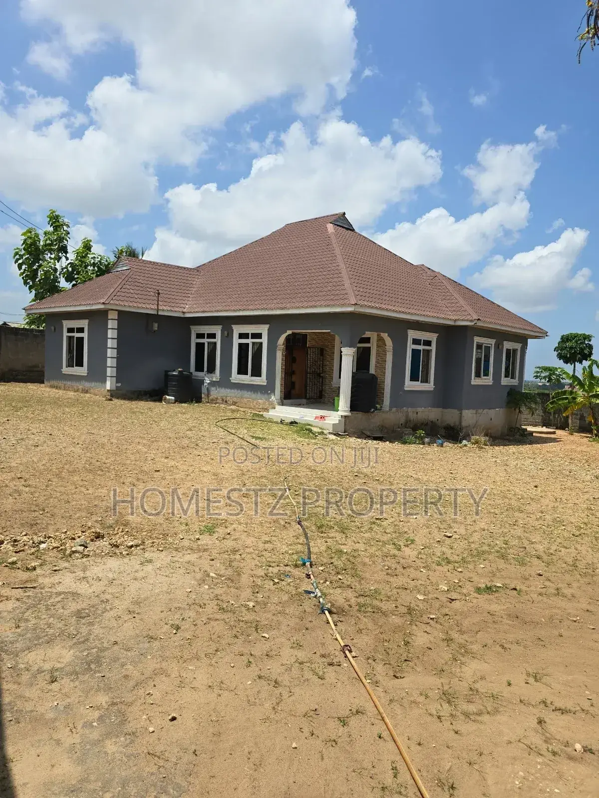 3bdrm House in Made Mikoro, Kinondoni for sale in Kinondoni
