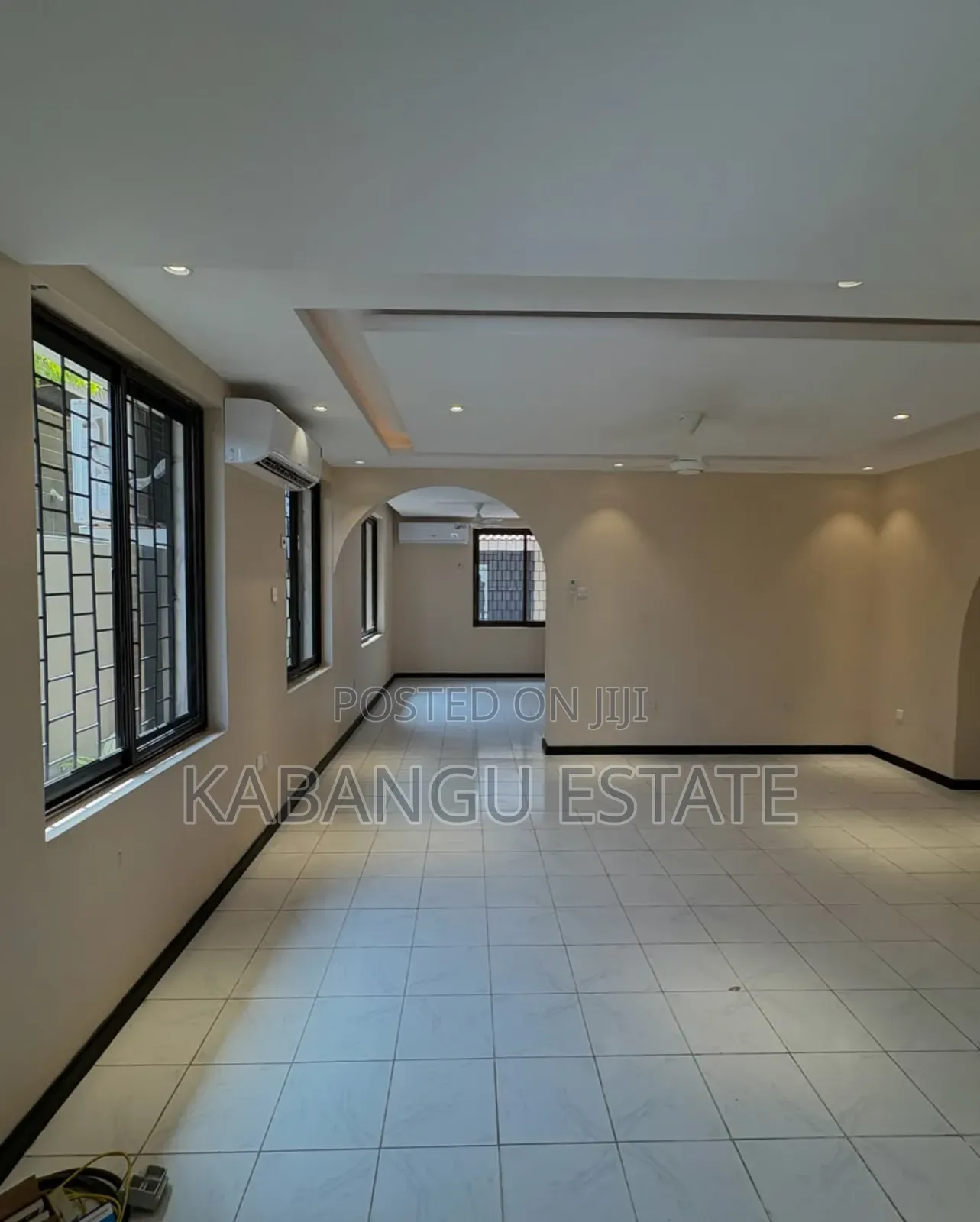 5bdrm Mansion in Fish Market, Msasani for rent in Msasani