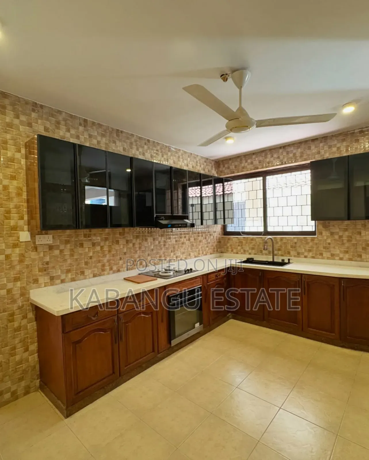 5bdrm Mansion in Fish Market, Msasani for rent in Msasani