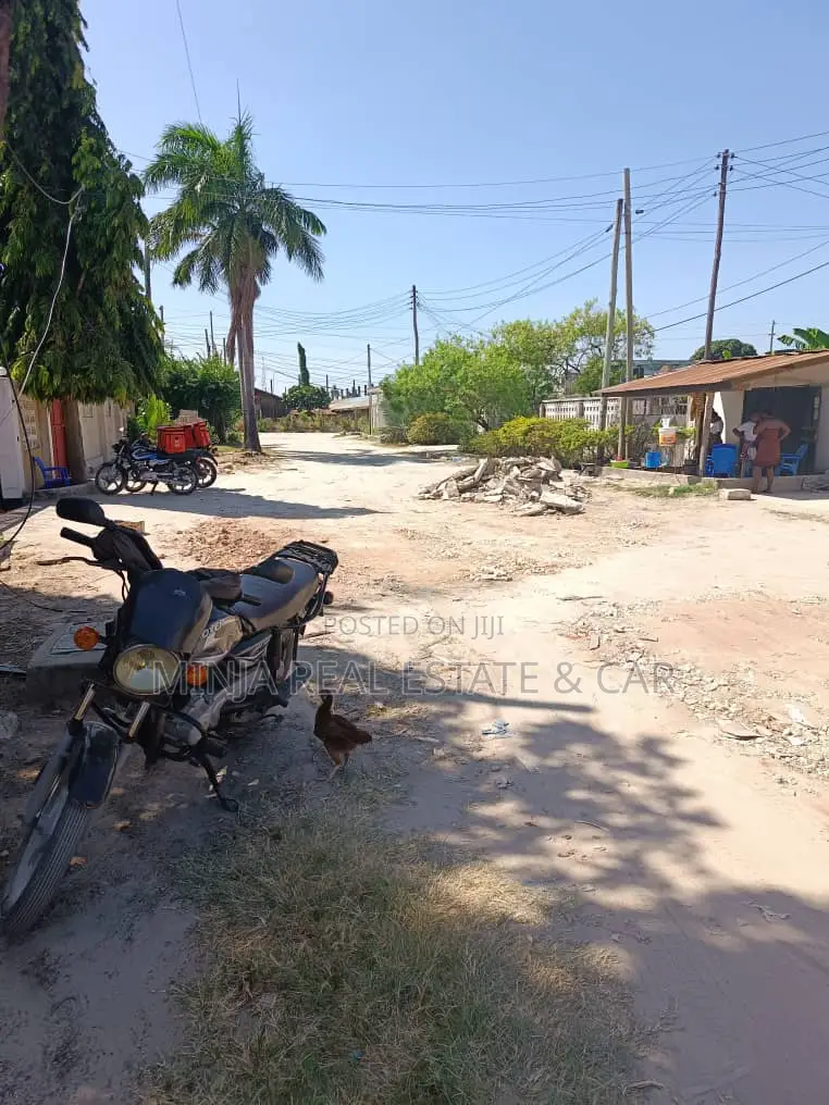 Plot for Sale With House Inside the Plot in Mikocheni in Mikocheni