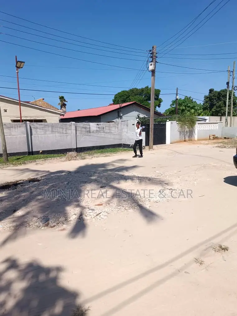 Plot for Sale With House Inside the Plot in Mikocheni in Mikocheni