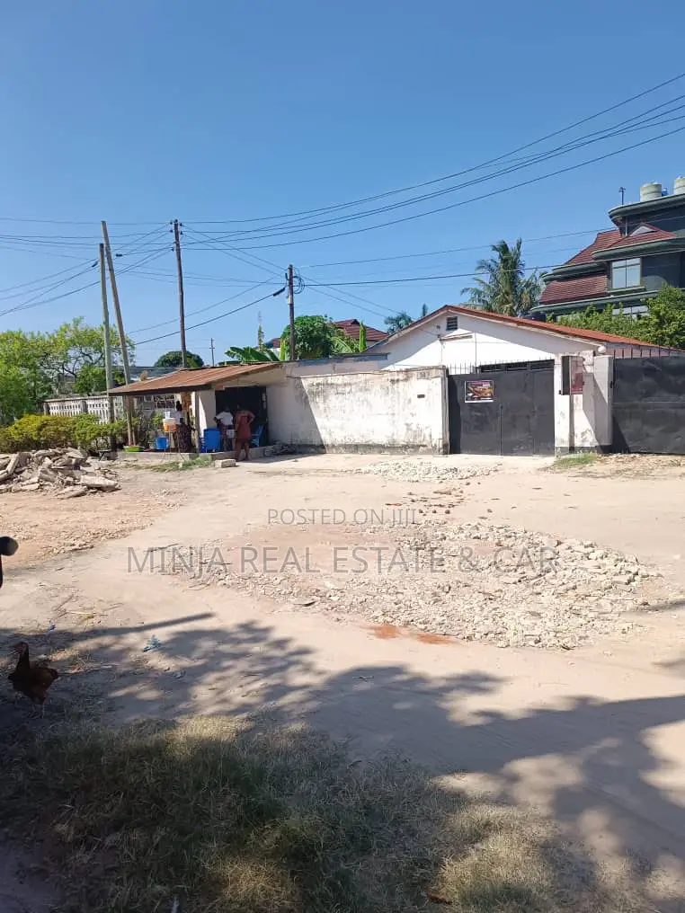 Plot for Sale With House Inside the Plot in Mikocheni in Mikocheni