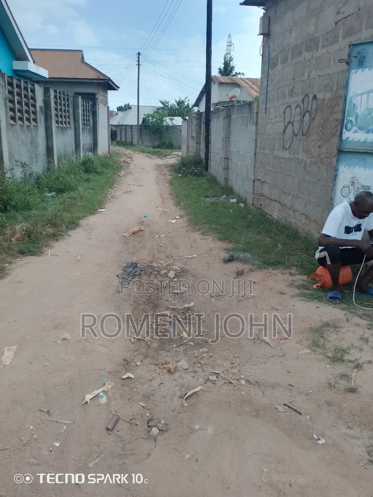Eneo La Kibiashara Linauzwa Milioni 20 Ukonga Mkolemba. in Ilala