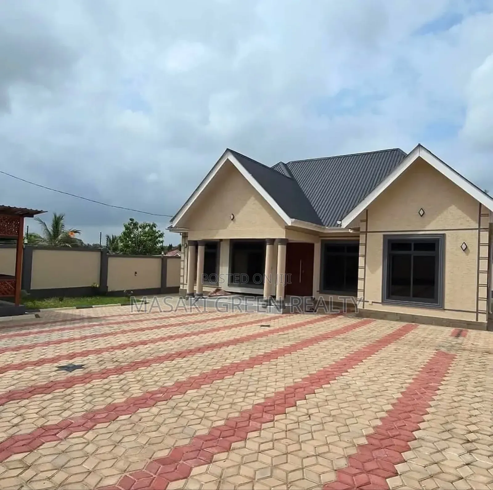 4bdrm House in Madale Estate, Kinondoni for sale in Kinondoni