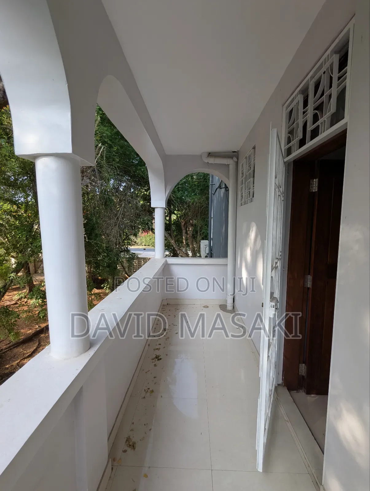 13bdrm House in Office Building, Masaki for rent in Masaki