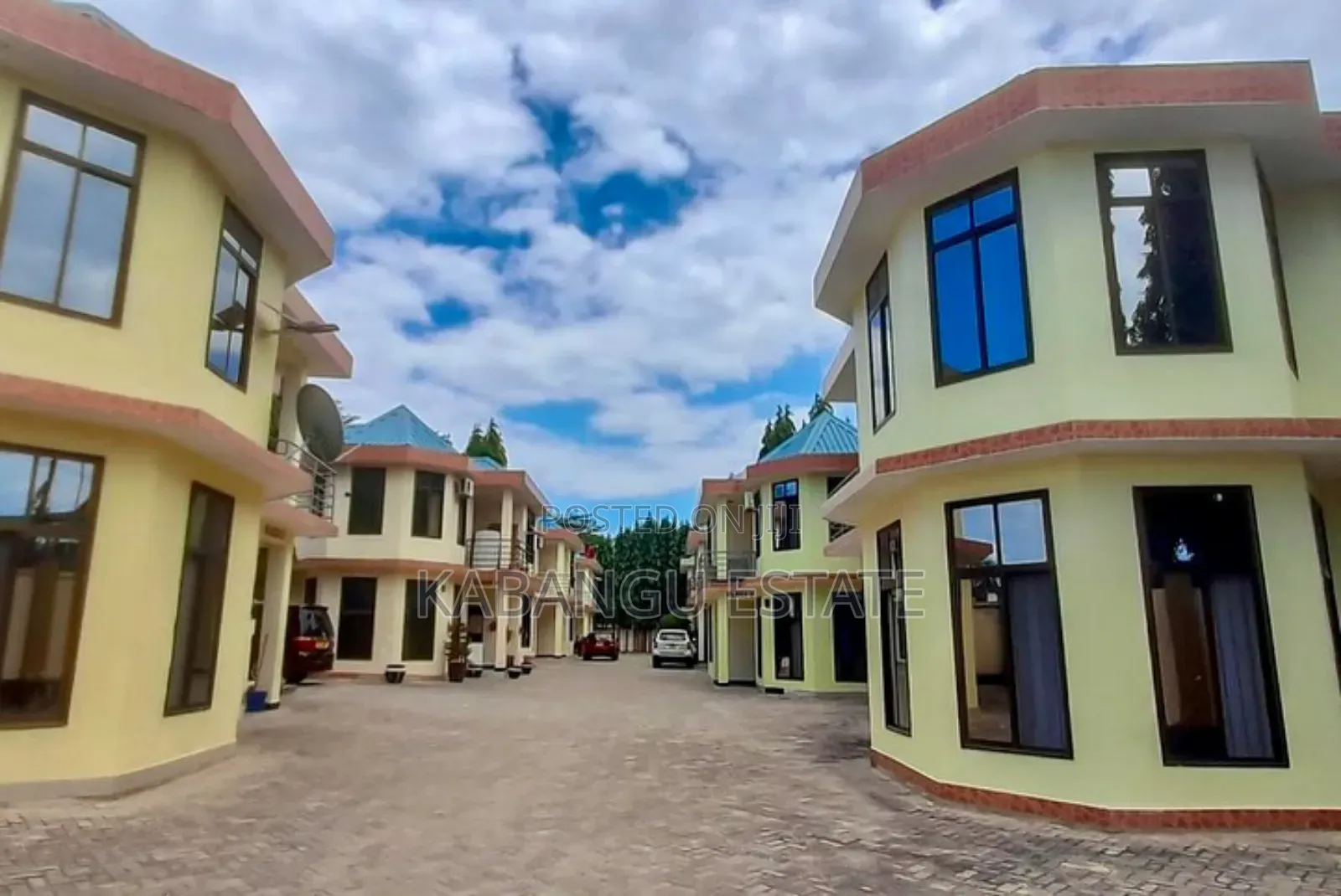 Furnished 4bdrm Villa in Bahari Beach, Kunduchi for sale in Kunduchi