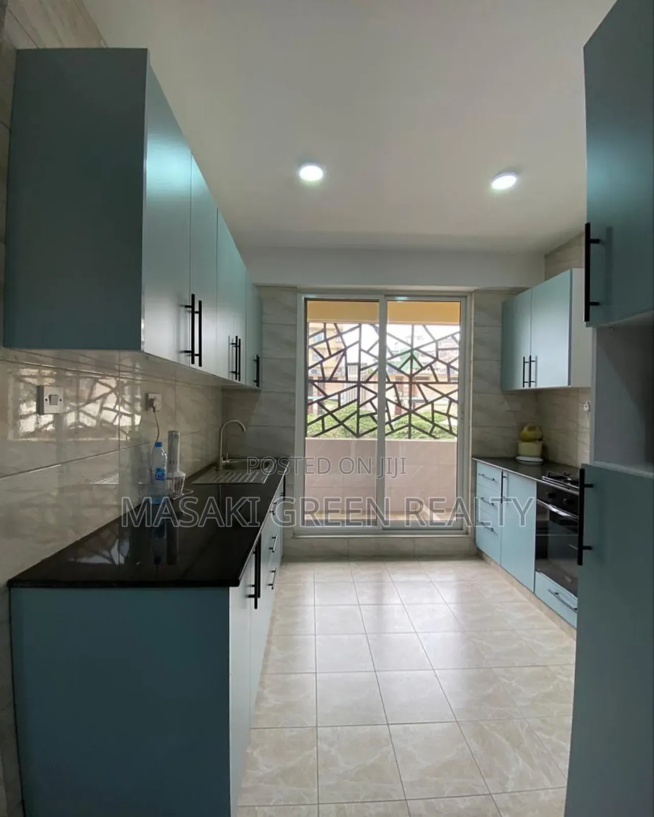 3bdrm Apartment in Lumumba Estate, Kinondoni for sale in Kinondoni