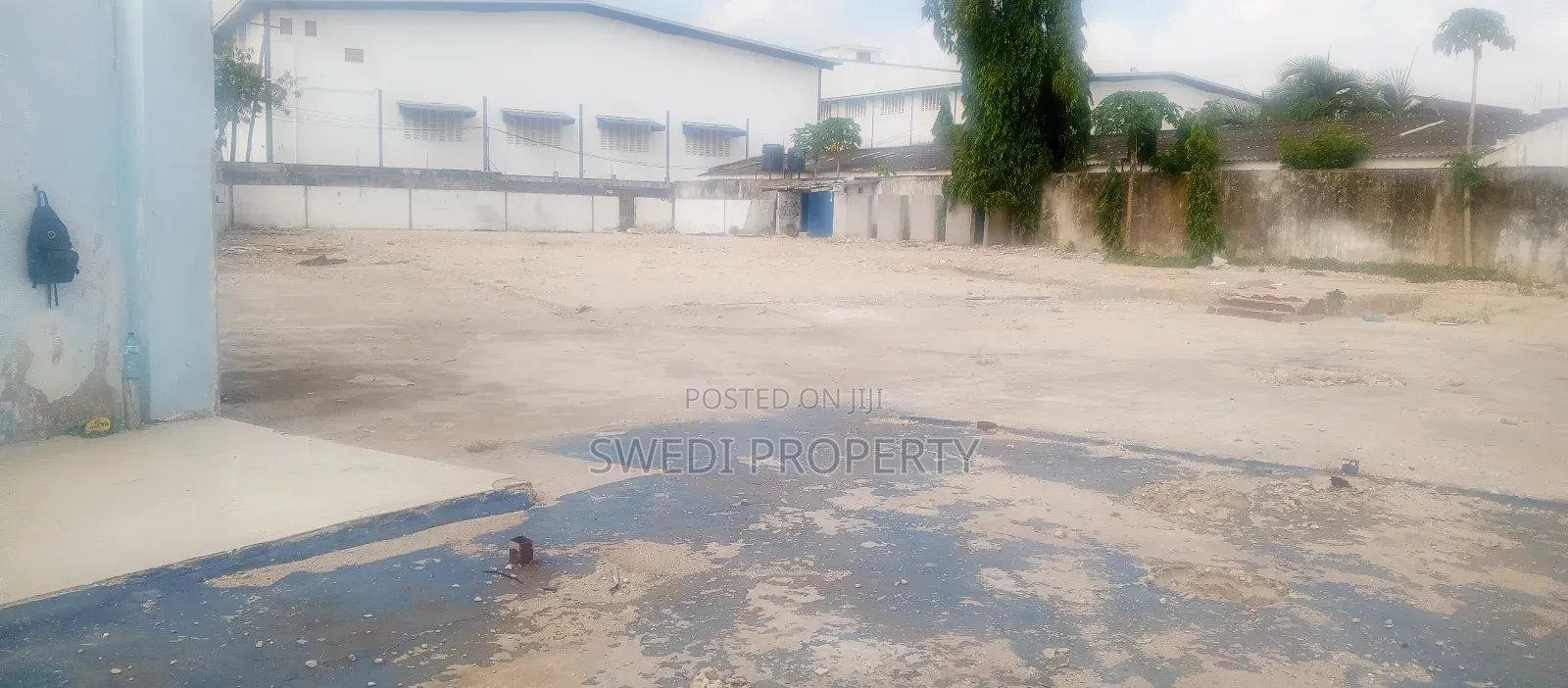 Yadi for Sale in Chango'mbe Industry Area in Chang'ombe