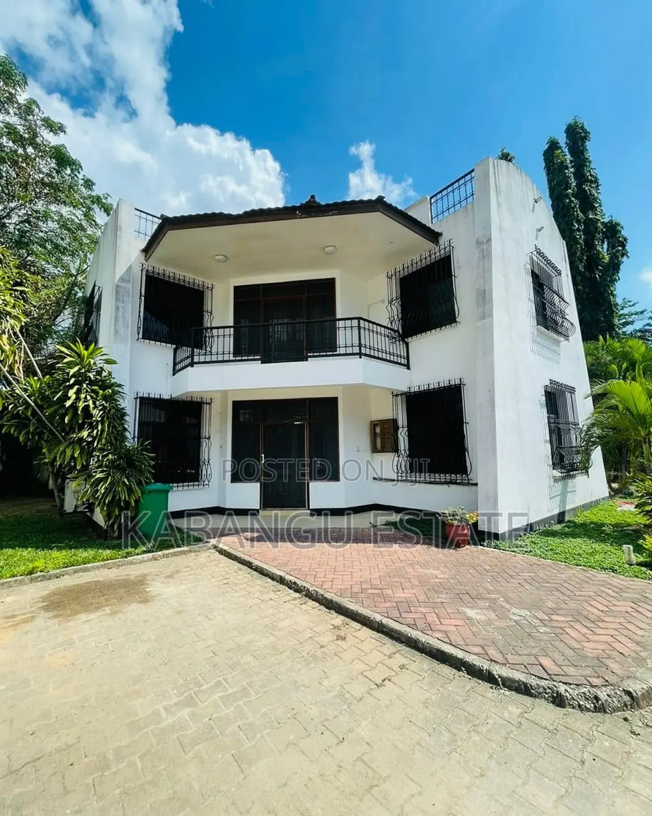 Furnished 4bdrm Villa in Ada Estates for rent in Ada Estate