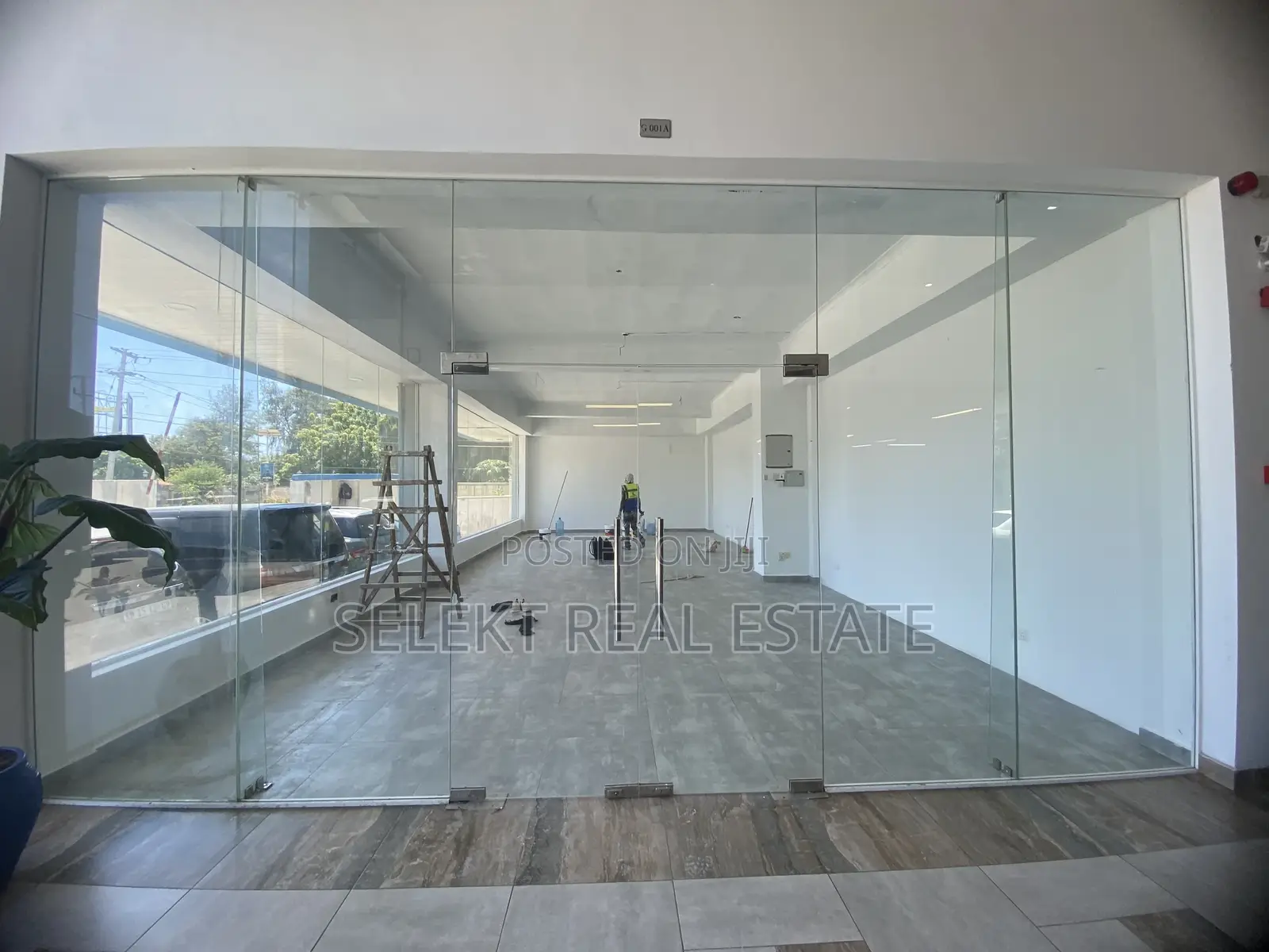 (80,160 and 240)Sqm Showroom/Commercial Space in Oysterbay in Kinondoni