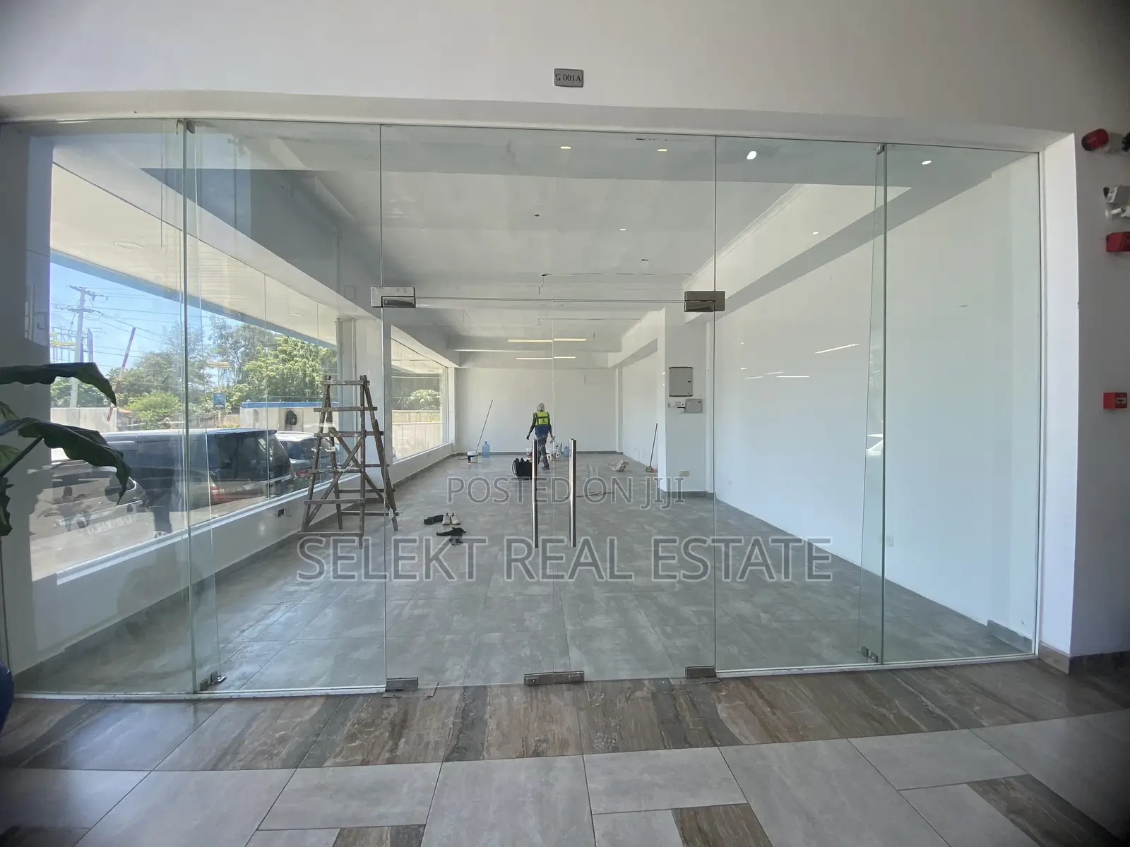 (80,160 and 240)Sqm Showroom/Commercial Space in Oysterbay in Kinondoni