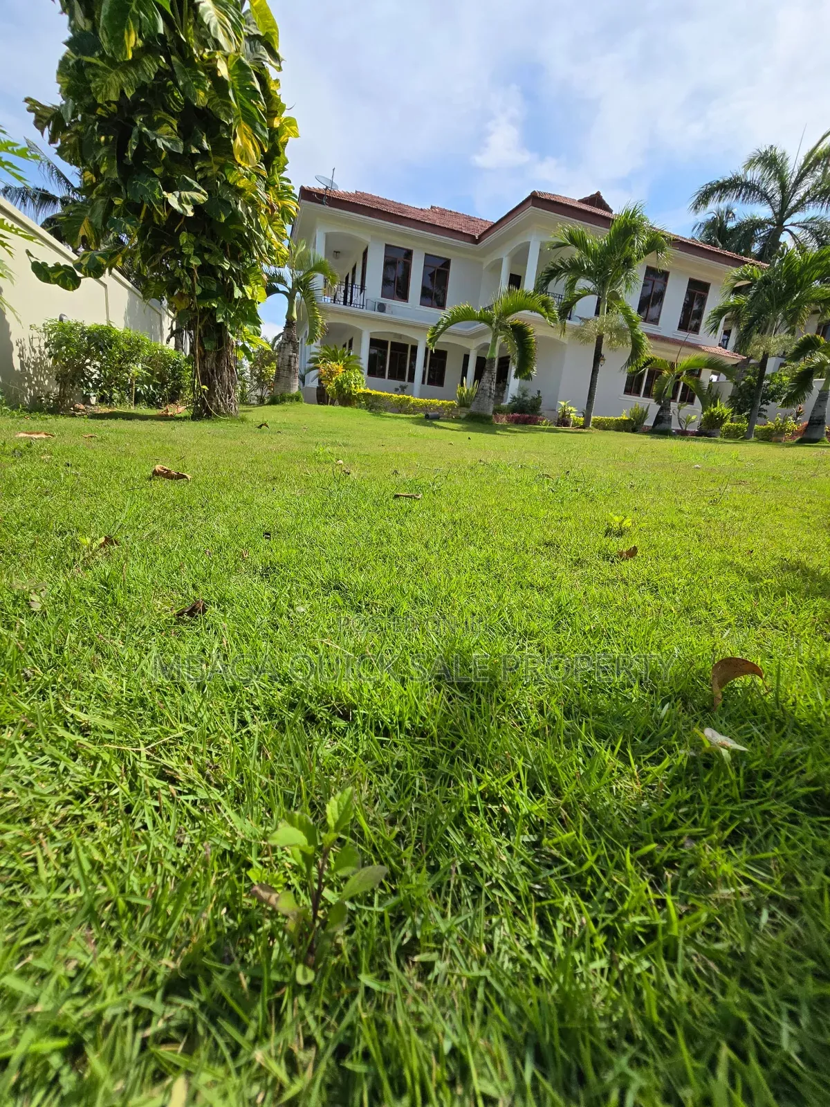 5bdrm House in Salasala Big Brother, Mbezi for sale in Mbezi