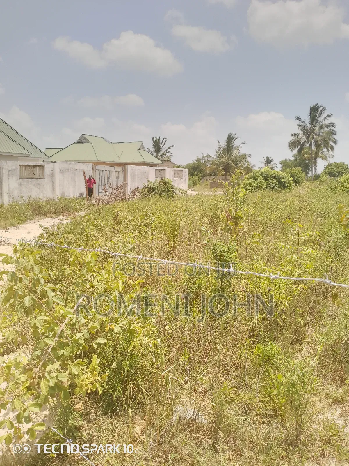 Kiwanja Sqm150 Kinauzwa Milion 4.5 Majohe Viwege Kwa Mpemba. in Ilala