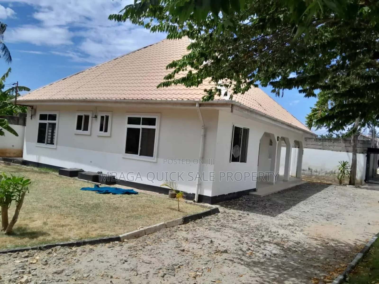 3bdrm House in Boko, Bunju for sale in Bunju